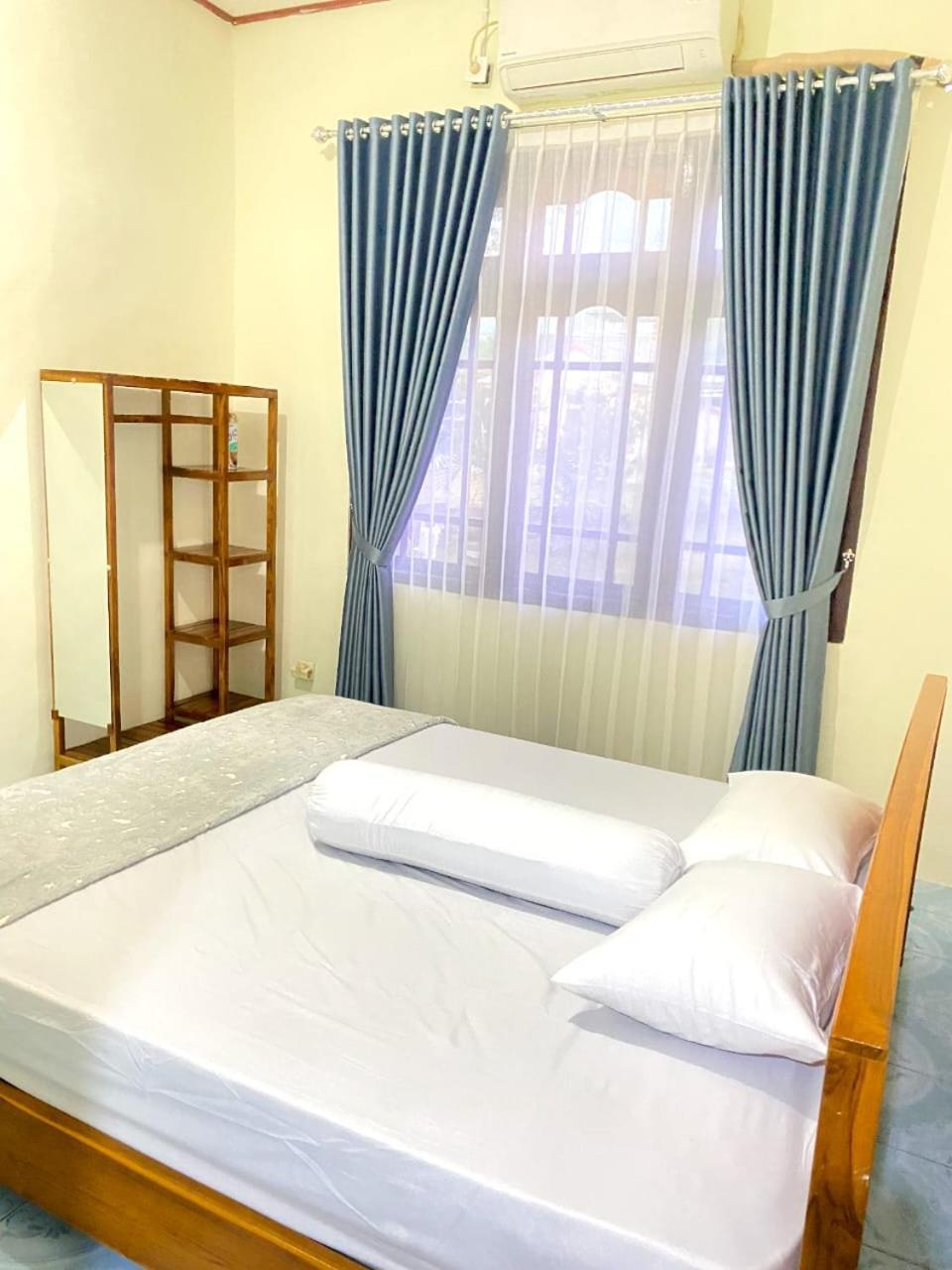 Cendana Guesthouse Labuan Bajo2 エクステリア 写真