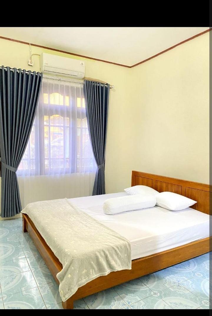 Cendana Guesthouse Labuan Bajo2 エクステリア 写真